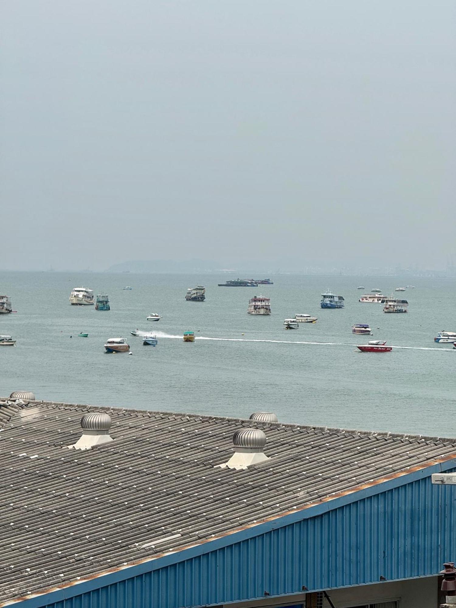 Pumpui Place Pattaya Esterno foto